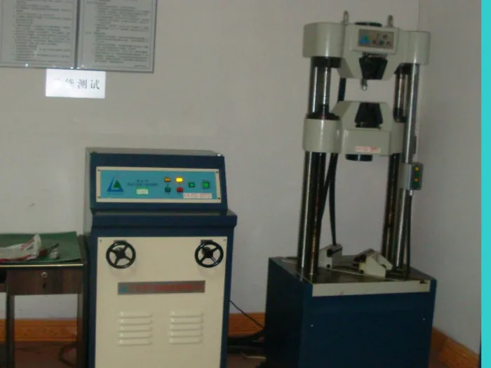 Universal tensile/compression tester